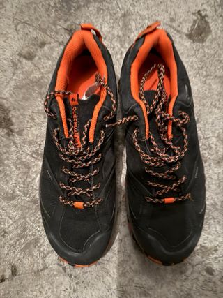 Zapatillas montaña Quechua waterproof Talla 41