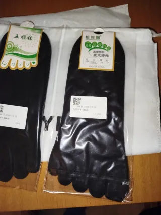 Calcetines de deditos negros