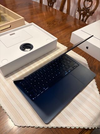 MacBook Air M4 2025 16gb+256gb 100%