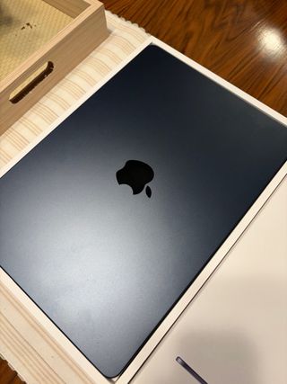 MacBook Air M4 2025 16gb+256gb 100%