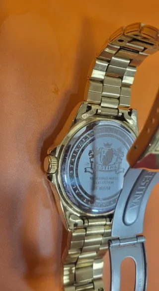 Reloj Festina Dorado Unisex.