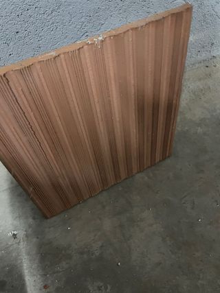 Piezas de suelo de terracota. cada Pieza 1e.