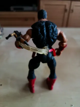 Marvel Legends Hombre Maravilla Figura