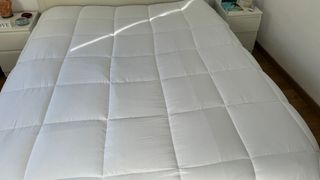 Edredón 4 estaciones poliéster sin uso