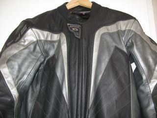 Mono moto cuero SPYKE Divisible Talla 50 Antracita