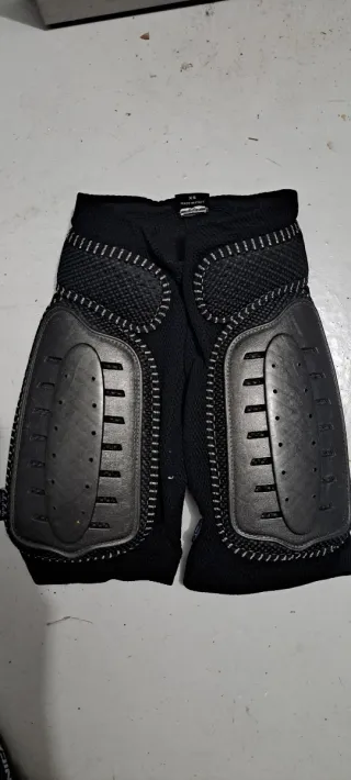 Botas de esquí y protecciones