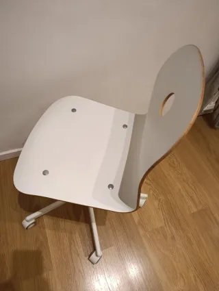 Silla de escritorio madera blanca con ruedas