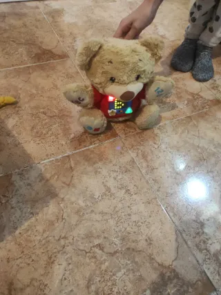 Osito de peluche interactivo
