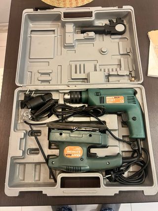 Taladro y lijadora KraftTech en caja