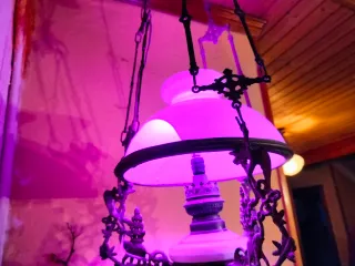 Quinqué de carburo antiguo adaptado a lampara