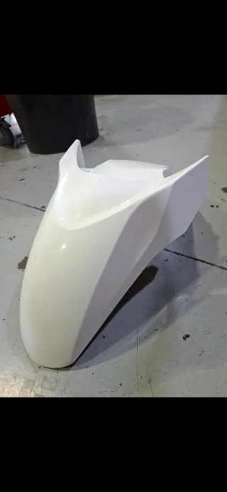 Guardabarros Delantero Honda PCX 21-25