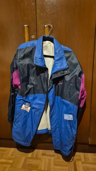 Chaqueta Impermeable Talla XL (no tiene una marca)