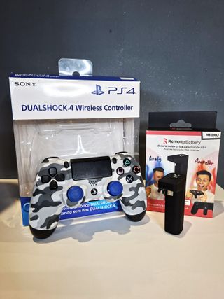 PS4 SLIM / CONTROLLER / 4 GIOCHI / CARICABATTERIE / ACCESSORI
