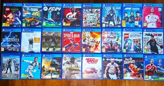 PS4 SLIM / CONTROLLER / 4 GIOCHI / CARICABATTERIE / ACCESSORI