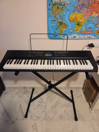 Teclado Electrónico Ringway TB100 incluye soporte