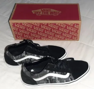Vans Talla 38.5 con Caja Original