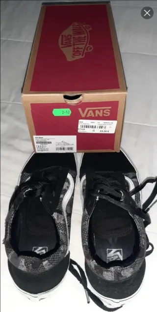 Vans Talla 38.5 con Caja Original