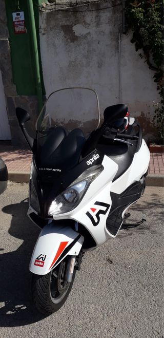 Moto Aprilia Arrecife