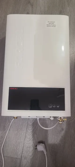 Calentador Forcali butano estanco con salida