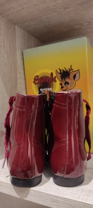 Botas Pascualas charol niña