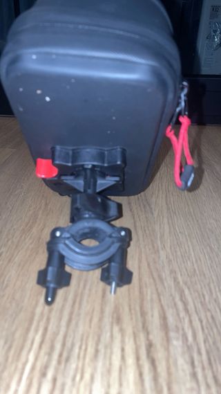 Soporte Móvil Impermeable GIVI