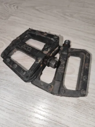 Pedales MTB Plástico