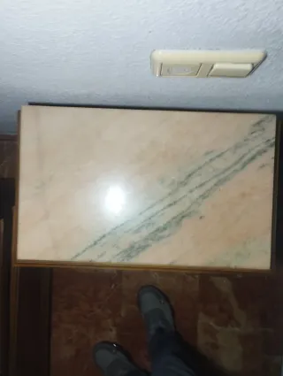 Mesita de noche madera y mármol