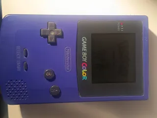 Game Boy Color + Pokémon Rosso