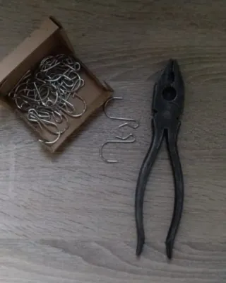 Ganchos en S metálicos resistentes (hasta 10 kg)