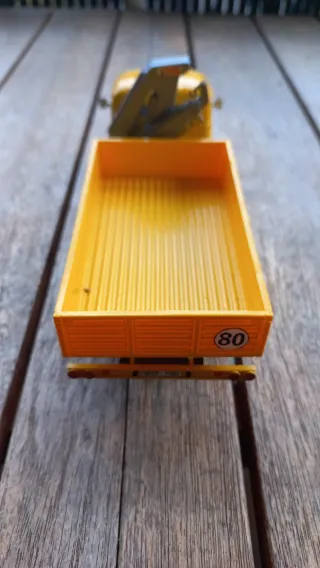 Altaya Mercedes L911 - 1:43