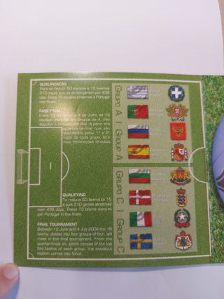 Coleção Oficial Euro 2004 com moeda de 8€ em prata