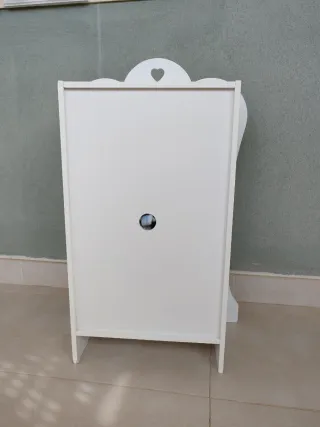 Litera y armario para muñecos bebés