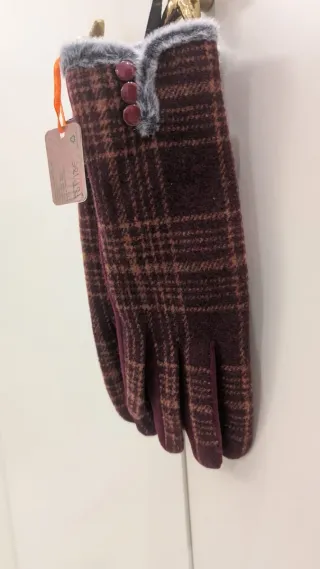 Guantes Tantrend cuadros burdeos y marrón