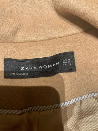 Abrigo camel Zara