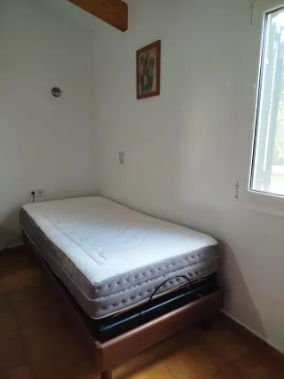 Cama articulada 90x190, 3 posiciones con mando