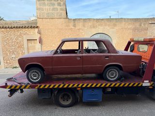 SEAT 124-1430 Primera Serie – Carrocería