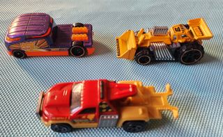 Lote 15 coches Hot Wheels Escala 1:64 diferentes