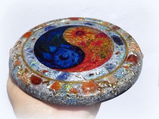 Plato Orgonita Yin Yang Sodalita Cornalina