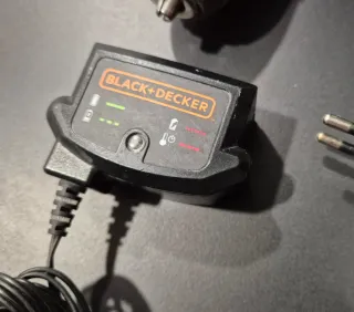 Black & Decker taladro inalámbrico 10,8V Li-Ion