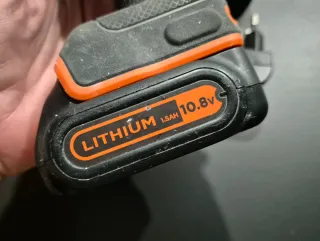 Black & Decker taladro inalámbrico 10,8V Li-Ion