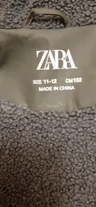 Chaqueta Zara niño 11-12 impermeable verde