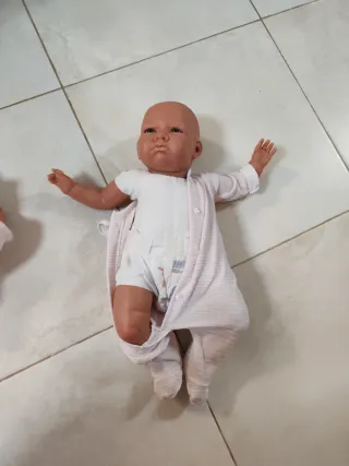 Muñeca Bebé Reborn Esperanza con mucha ropa