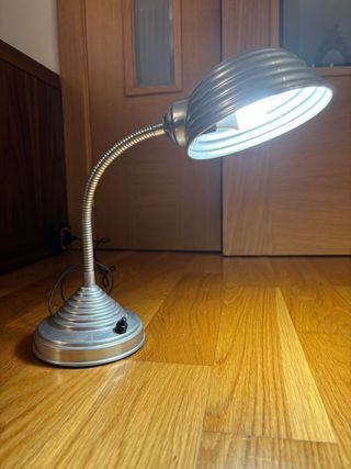 Lámpara flexo vintage plateada