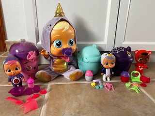 Lote Bebés Llorones, casitas y accesorios