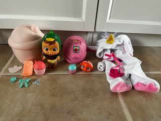 Lote Bebés Llorones, casitas y accesorios