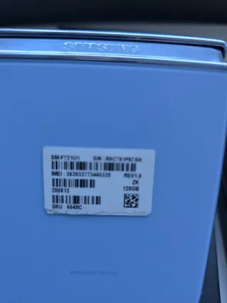 Samsung Galaxy Z Flip4