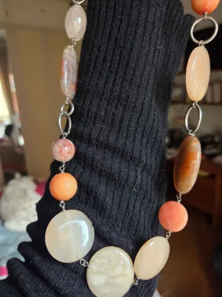 Collana lunga donna beige e arancione