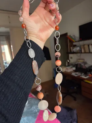Collana lunga donna beige e arancione