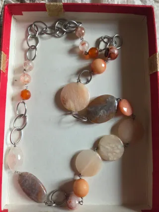 Collana lunga donna beige e arancione