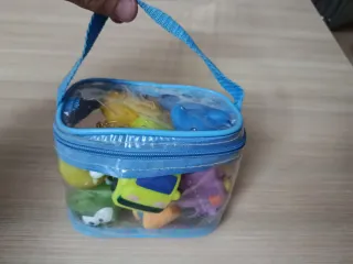Juguetes de goma para baño con regalo